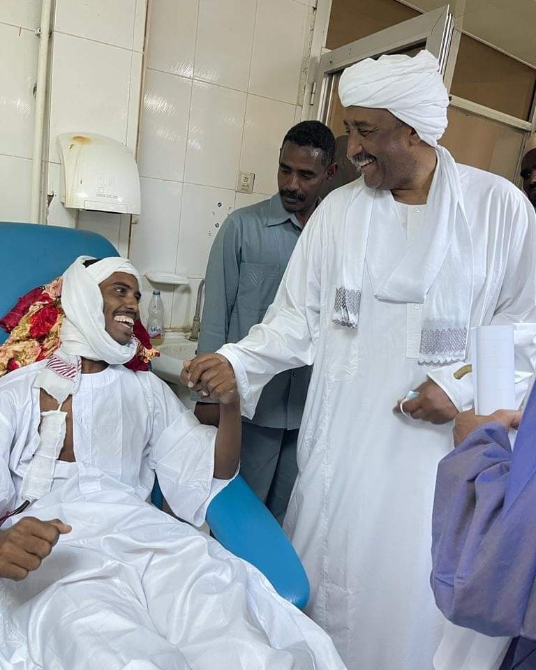 المسار نيوز رئيس مجلس السيادة الإنتقالي يزور مستشفى المك نمر الجامعي