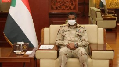 المسار نيوز نائب رئيس مجلس السيادة، يودع عدد من سفراء السودان المتجهين لاستلام مهامهم الدبلوماسية بالخارج