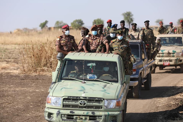 المسار نيوز القوات المسلحة تدفع بتعزيزات عسكرية في الحدود مع إثيوبيا.