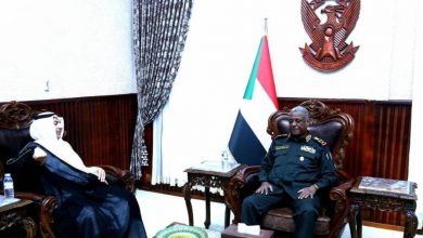 المسار نيوز ياسر العطا يبحث مع السفير الكويتي حلول مشاكل الاستثمار في السودان