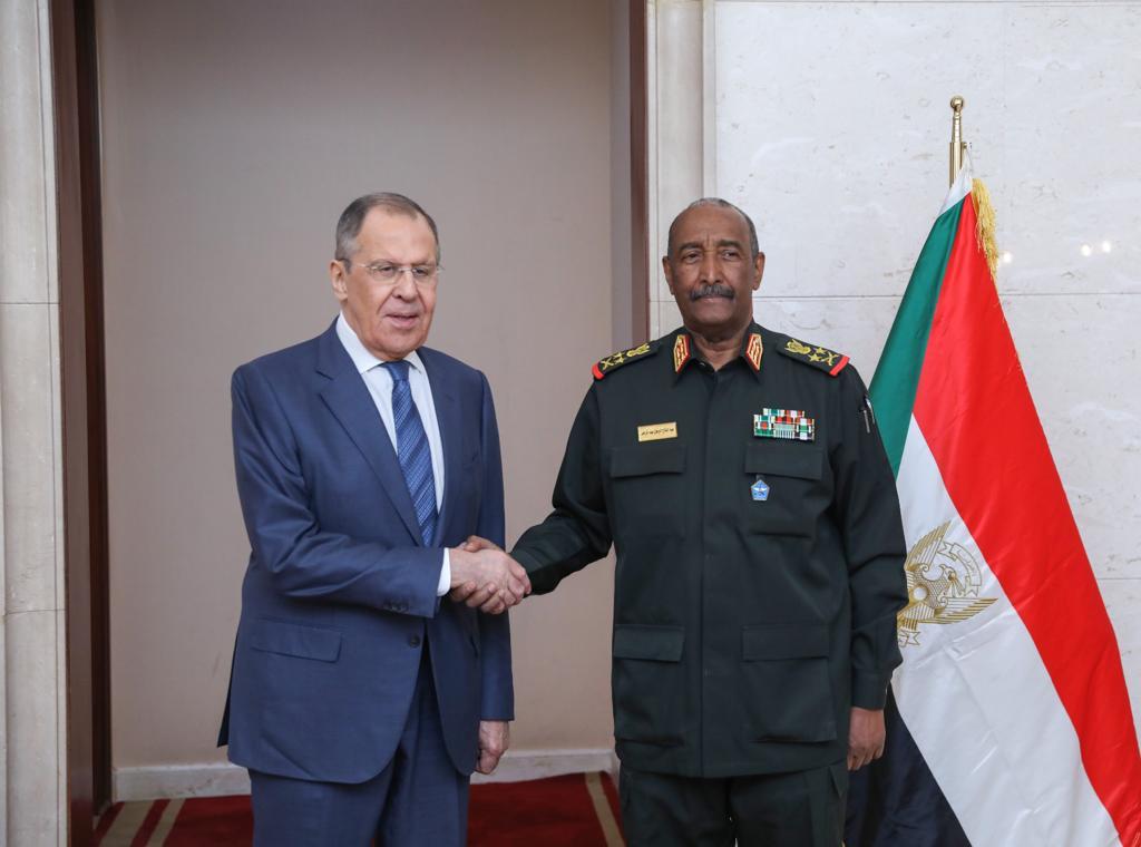 المسار نيوز البرهان : نطمح إلى تطوير علاقات السودان مع روسيا