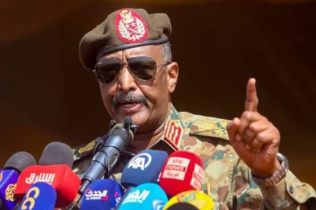 المسار نيوز مصادر : البرهان يصدر قرارا بإقالة والي ولاية شمال دارفور