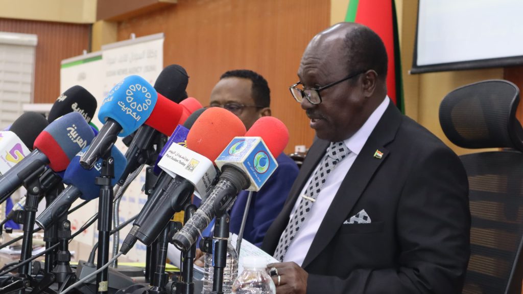 وزير الداخلية الفريق خليل باشا ،، 89 قسم شرطة جنائى بولاية الخرطوم تعمل بكفأة عالية في كافة المحليات 1 المسار نيوز وزير الداخلية الفريق خليل باشا ،، 89 قسم شرطة جنائى بولاية الخرطوم تعمل بكفأة عالية في كافة المحليات