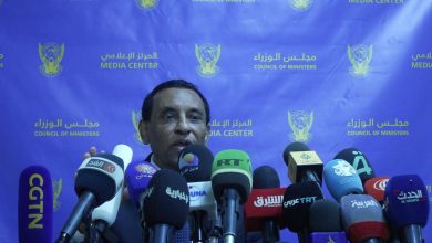 المسار نيوز د. كامل ادريس يقود نفره لنظافة الخرطوم غدا توطئة لعودة المواطنين