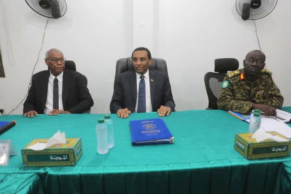 كامل إدريس يترأس اجتماع لجنة ضبط الأمن وفرض هيبة الدولة بولاية الخرطوم 1 المسار نيوز كامل إدريس يترأس اجتماع لجنة ضبط الأمن وفرض هيبة الدولة بولاية الخرطوم